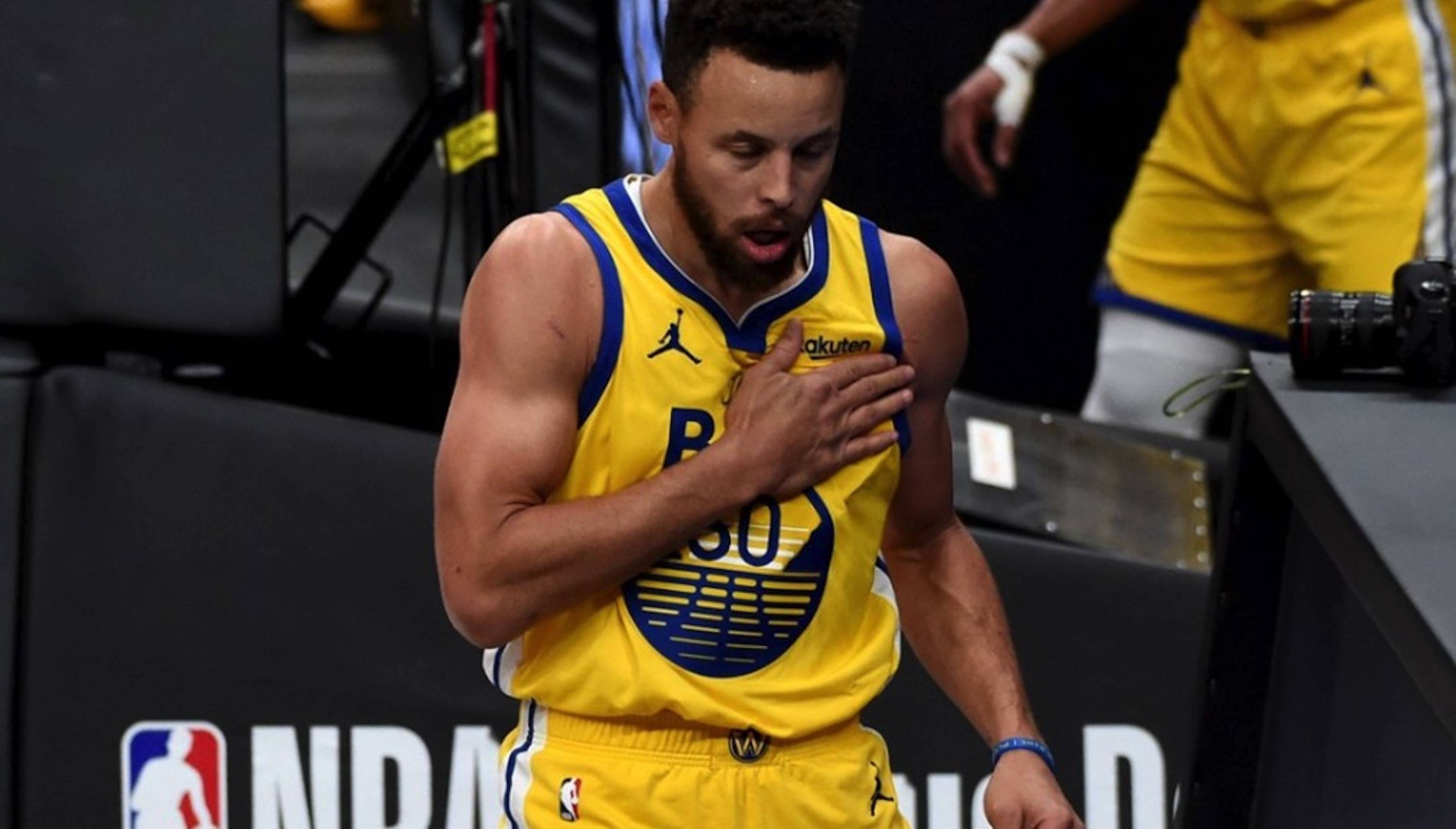 欧超杯赛程吃紧，勒沃库森清晨更衣室发声，赛场秩序良好，球队文化再被提及